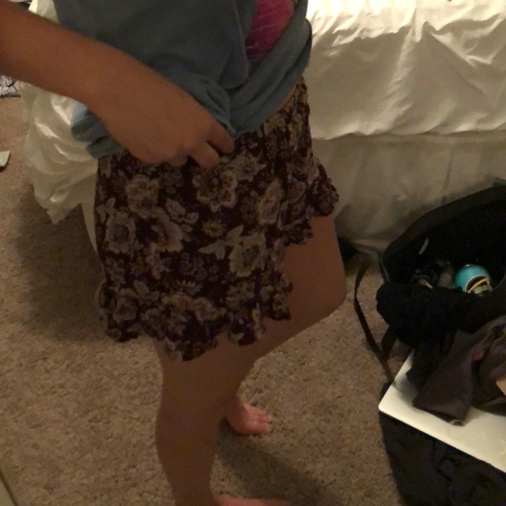 Maroon patterned shorts